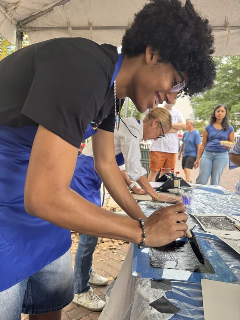 Community Art Workshop photo 18
